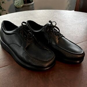 Brand New Men’s SAS comfortable tie shoes, all leather